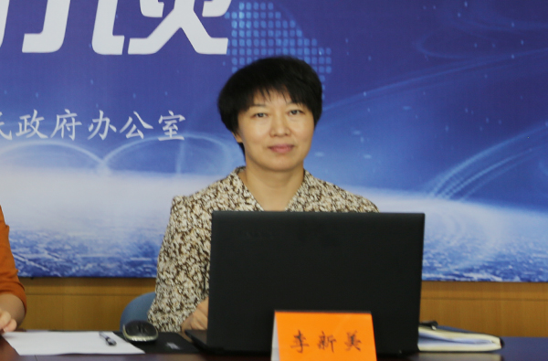 泰州市民政局局长李新美