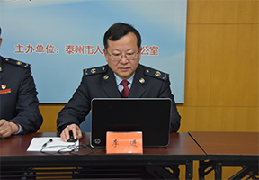 市地税局总经济师 李进